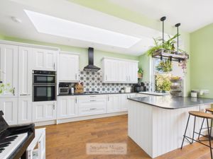 Photo 10- click for photo gallery